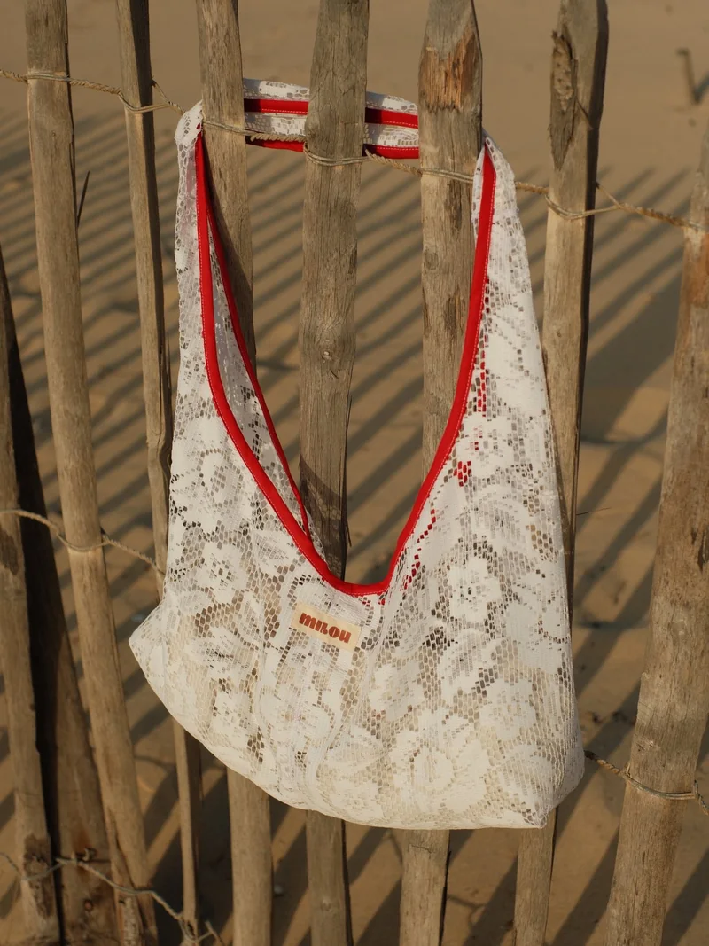 Lace tote bag