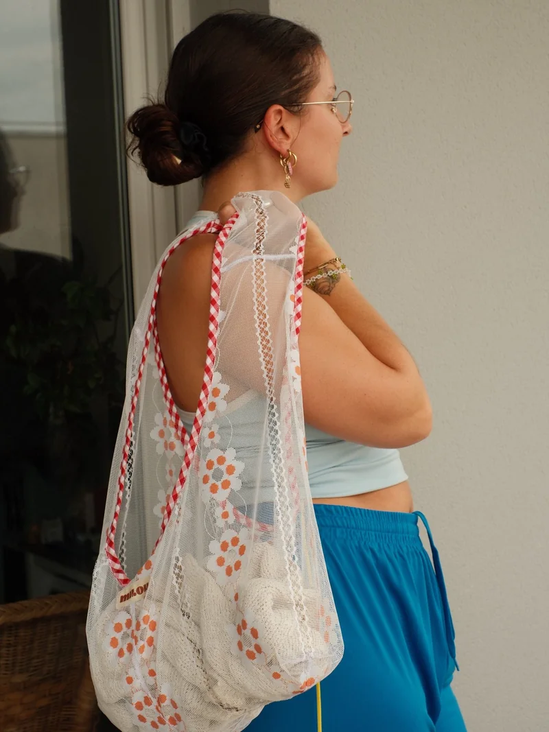 Tote rideau fleuri